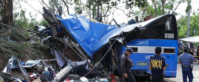 tai nan xe buyt kinh hoang o philippines it nhat 54 nguoi thuong vong