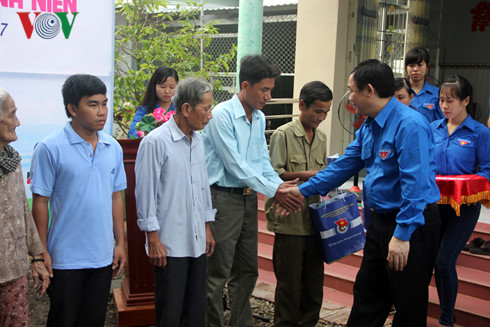 pho thu tuong vuong dinh hue phat dong thang thanh nien 2017 hinh 3