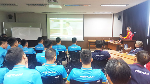 u20 viet nam hop chien thuat truoc tran gap u20 vanuatu