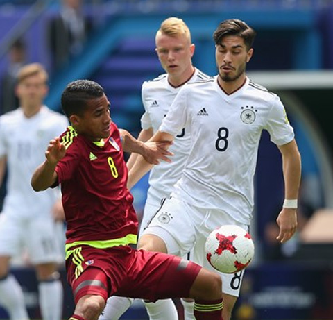 thua u20 velezuela u20 duc khong cho thay tu cach ung vien vo dich