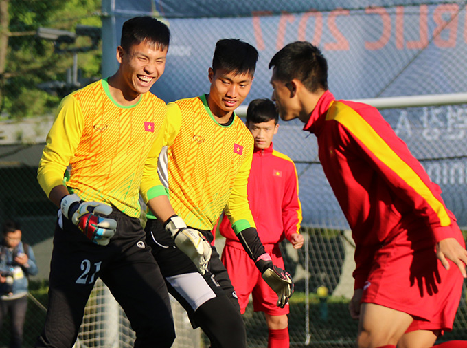 nu cuoi tro lai voi u20 viet nam truoc tran gap honduras