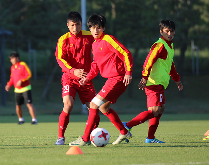 nu cuoi tro lai voi u20 viet nam truoc tran gap honduras