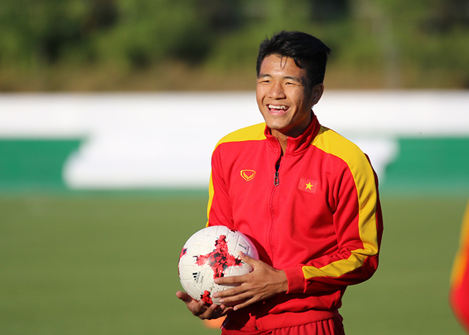 nu cuoi tro lai voi u20 viet nam truoc tran gap honduras