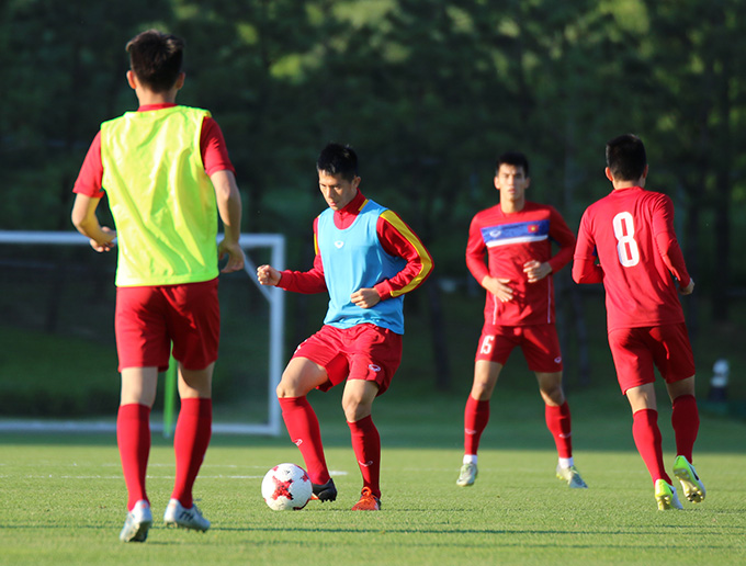 nu cuoi tro lai voi u20 viet nam truoc tran gap honduras