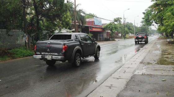 Khởi tố vụ án đối tượng dùng ô tô lao thẳng đe dọa nhóm phóng viên VTV ảnh 1