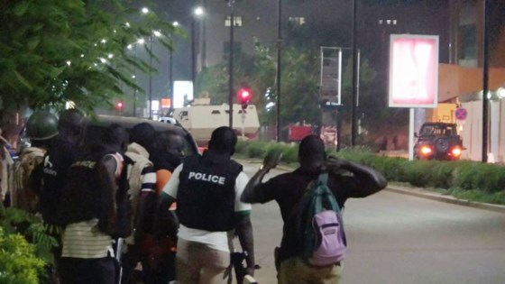 Khủng bố tấn công nhà hàng ở thủ đô Burkina Faso, ít nhất 18 người thiệt mạng ảnh 1