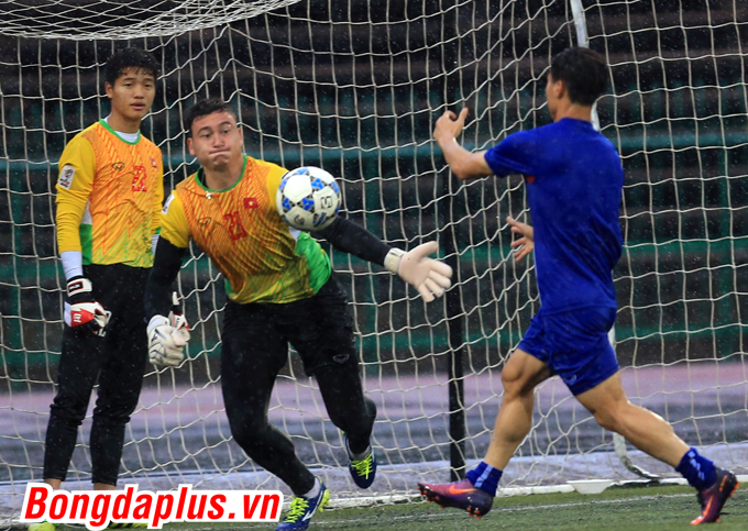 hlv mai duc chung khong giau bai dt viet nam doi mua cho don campuchia