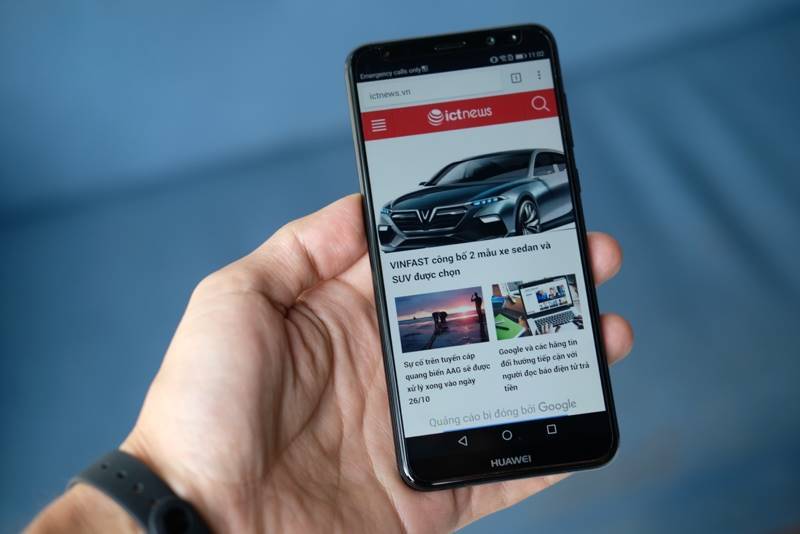 nhung smartphone tam trung man hinh tran vien dang mua tai viet nam