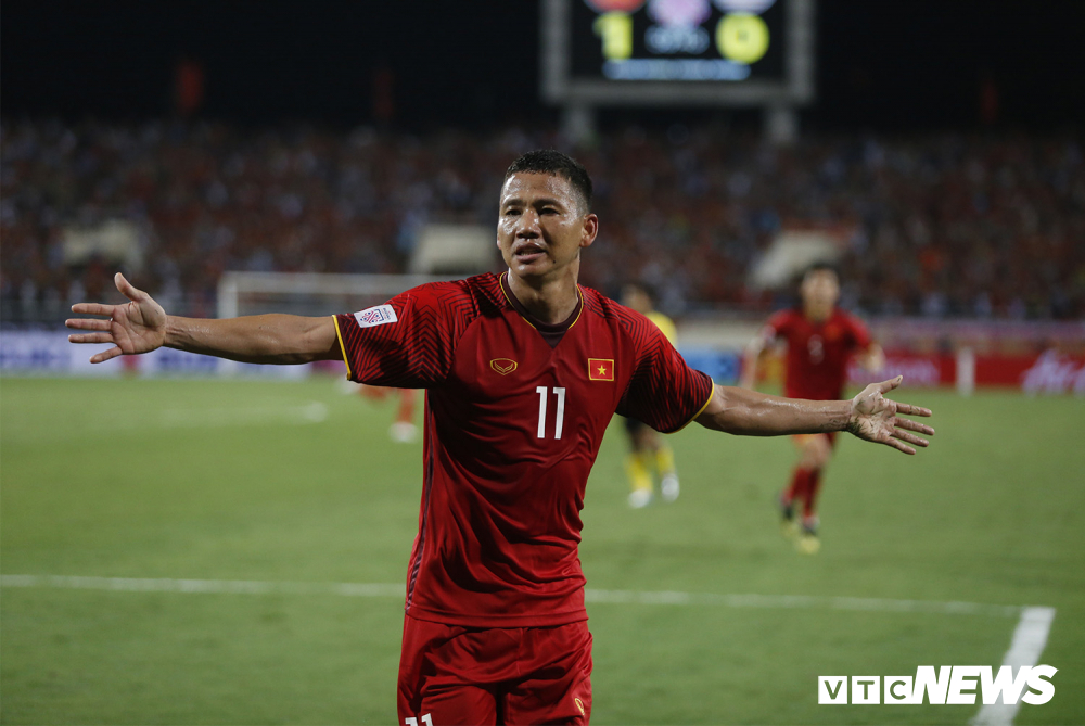 Cong Phuong, Anh Duc toa sang, tuyen Viet Nam danh bai Malaysia hinh anh 2