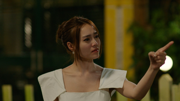 Description: http://image.baoangiang.com.vn/fckeditor/upload/2019/20190308/images/cua-lai-vo-bau-17.jpg