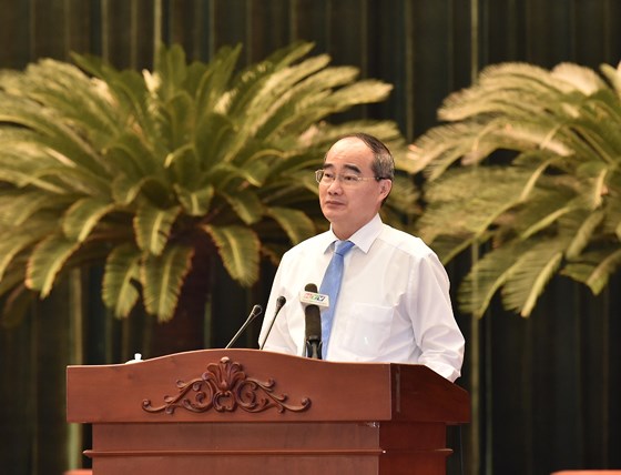 Description: Hội nghị Thành ủy TPHCM bàn kế hoạch nhân sự cho nhiệm kỳ tới ảnh 1