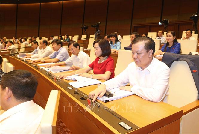 Description: http://image.baoangiang.com.vn/fckeditor/upload/2019/20190613/images/daibieuquochoi24.jpg