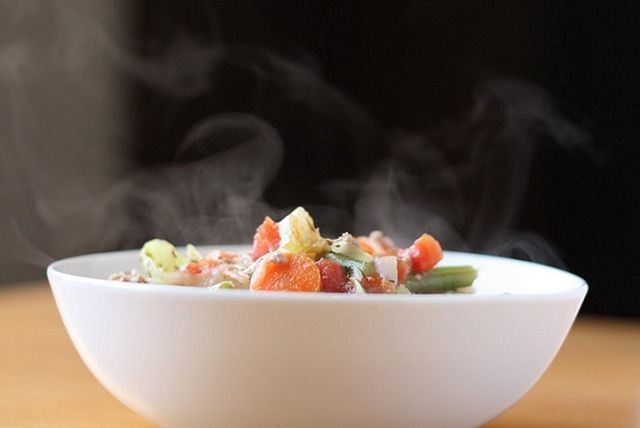 Description: http://image.baoangiang.com.vn/fckeditor/upload/2019/20190721/images/chuyen-gia-canh-bao-5-chat-gay-ung-thu-ma-moi-nguoi-van-vo-tu-an.jpg