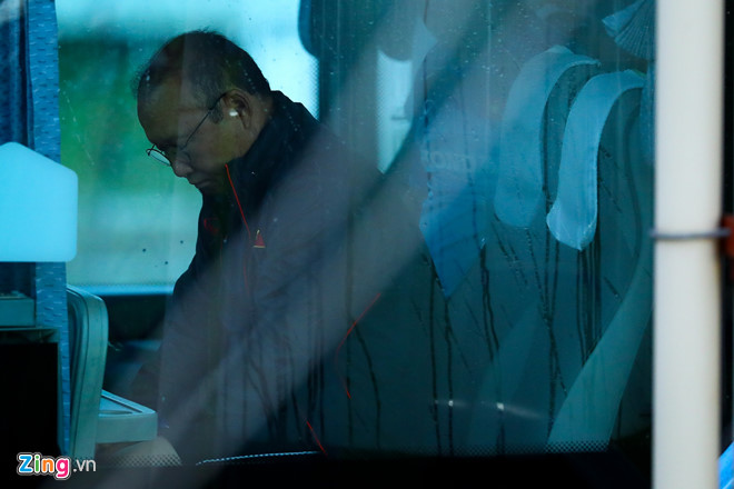 Description: Hop dong moi yeu cau HLV Park dua Viet Nam toi chung ket Asian Cup? hinh anh 2 