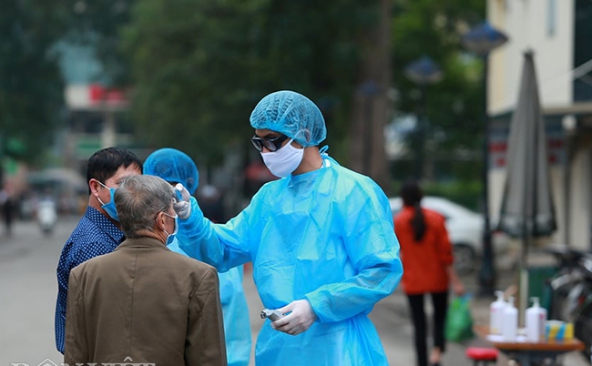 Description: https://media.suckhoedoisong.vn/Images/phamhiep/2020/03/24/them-ca-benh-moi1585058113.jpg