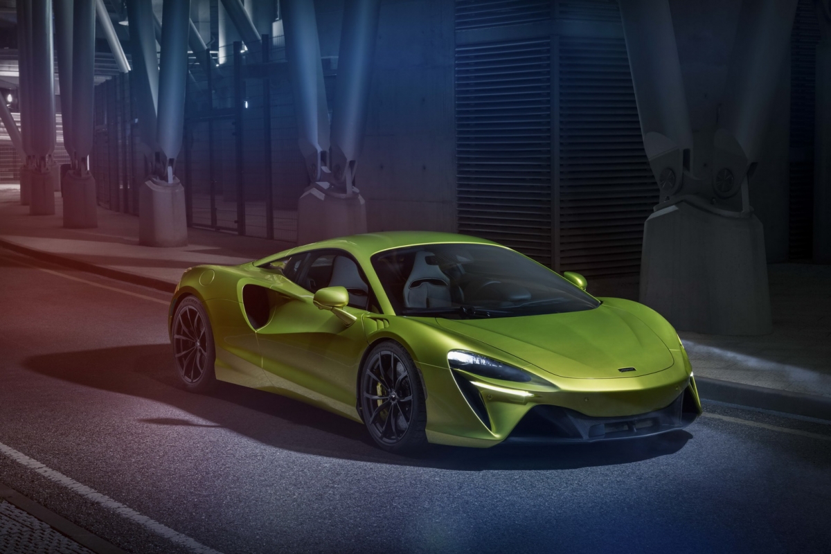 McLaren ra mắt siêu xe hybrid Artura