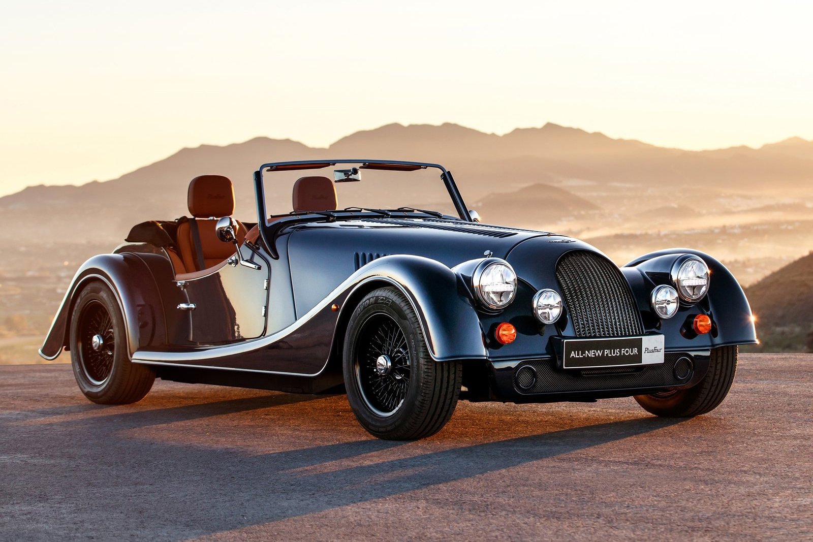 Xe Morgan Plus Four đầu tiên tại Việt Nam về tay ông Nguyễn Quốc Cường