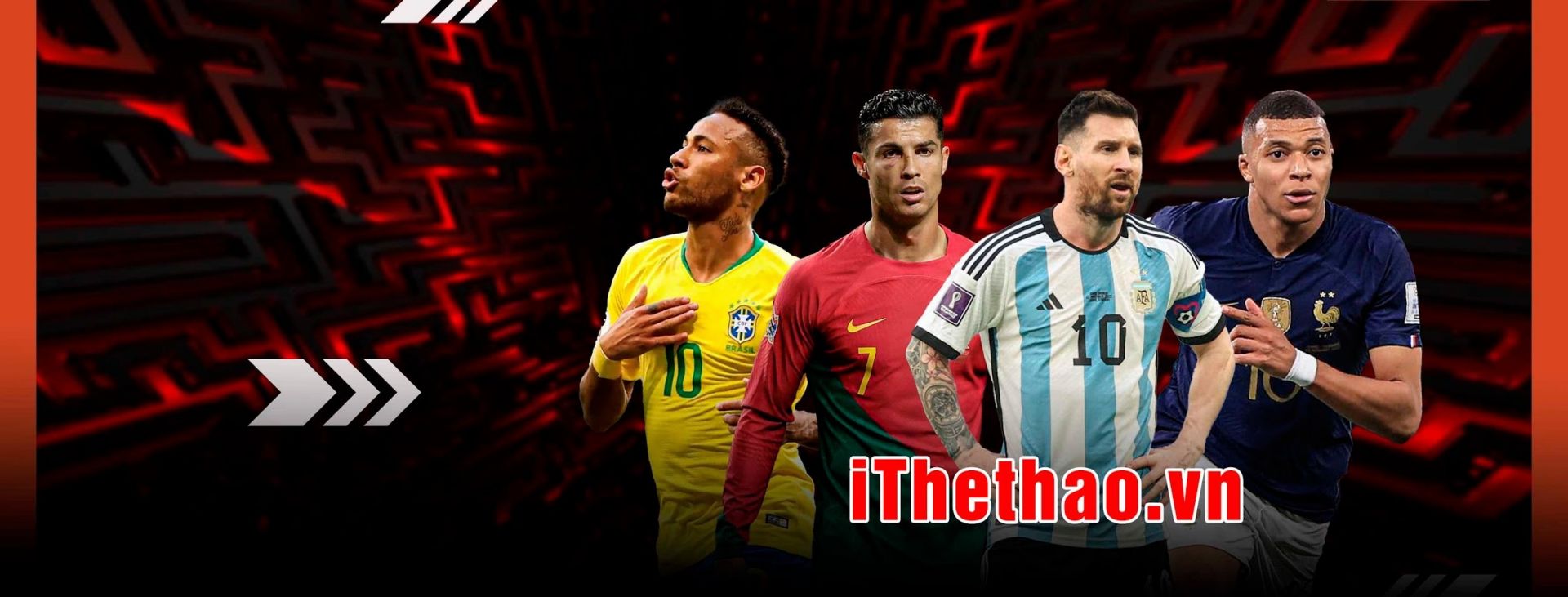 May be an image of 4 people, people playing football, people playing soccer and text that says '> 0 10 iThethao.vn'