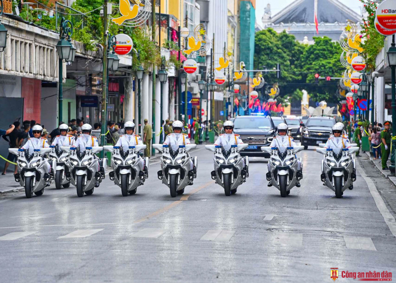 371924320_1016824826178618_9172053643620823073_n.jpg -0