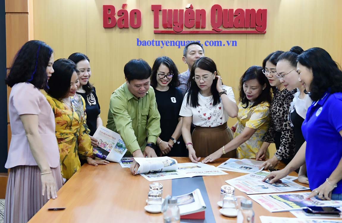 https://media.baobinhphuoc.com.vn/upload/news/9_2023/z4709884302011_a0b1d84eeb5263b6c0f33008360161c3_11371920092023.jpg